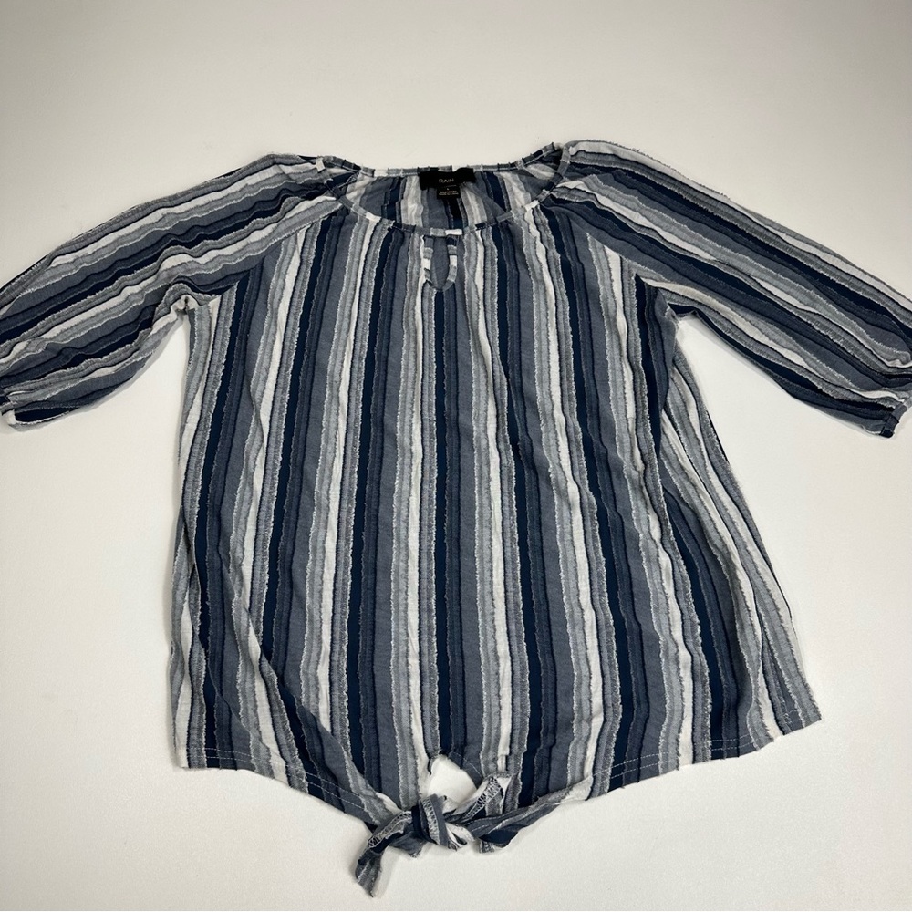 Rain Women’s Chambray Blue Striped Textured Tie Knot 1/2 Sleeve Size Large